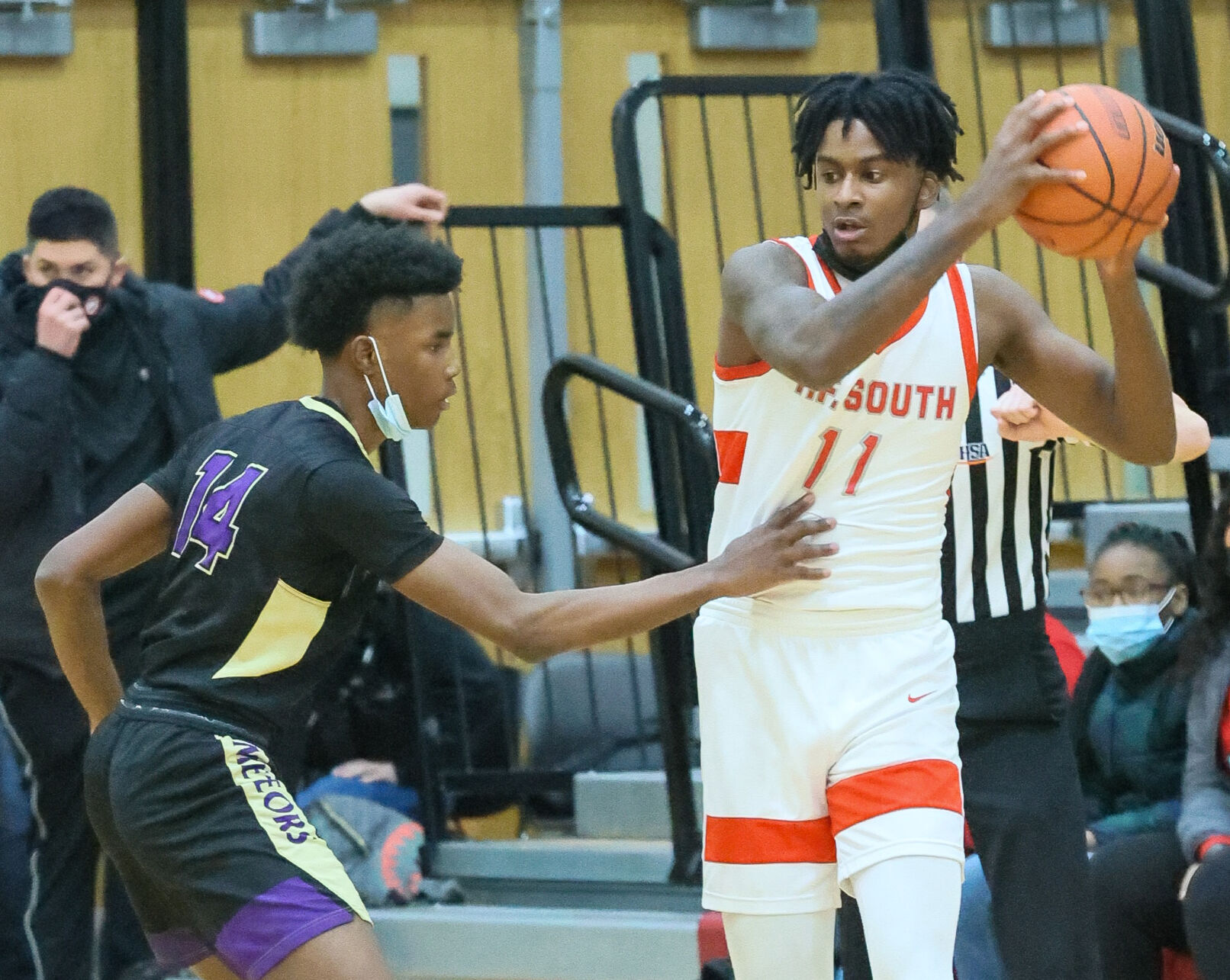 Boys basketball - TF North visits TF South